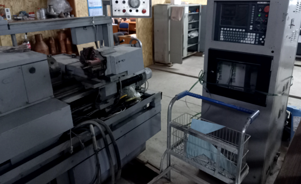 Горизонтальный токарно-револьверный с ЧПУ ИТ 42.png